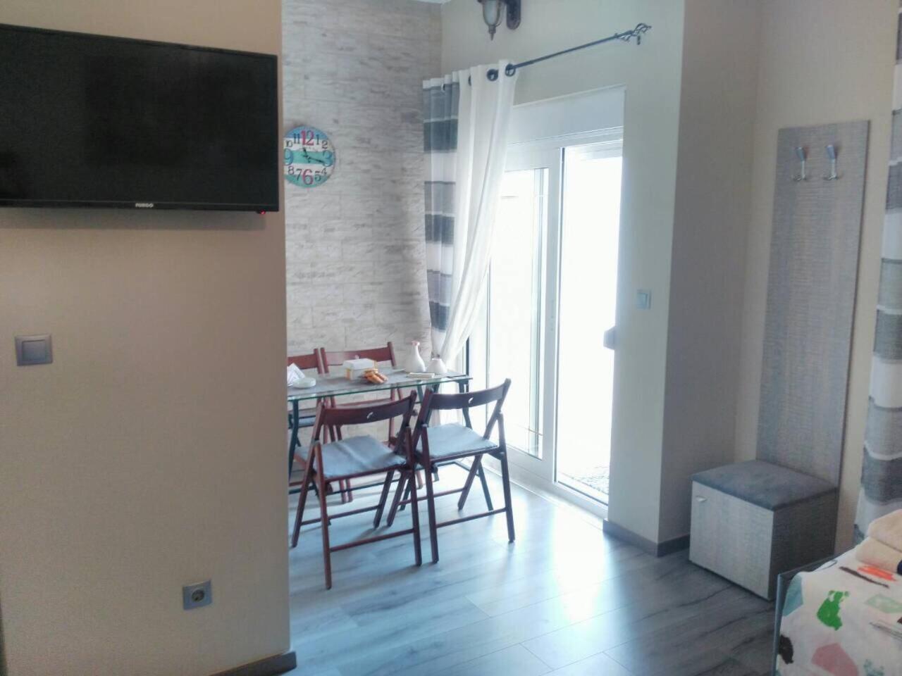 Petro'S Apartment Korce Luaran gambar